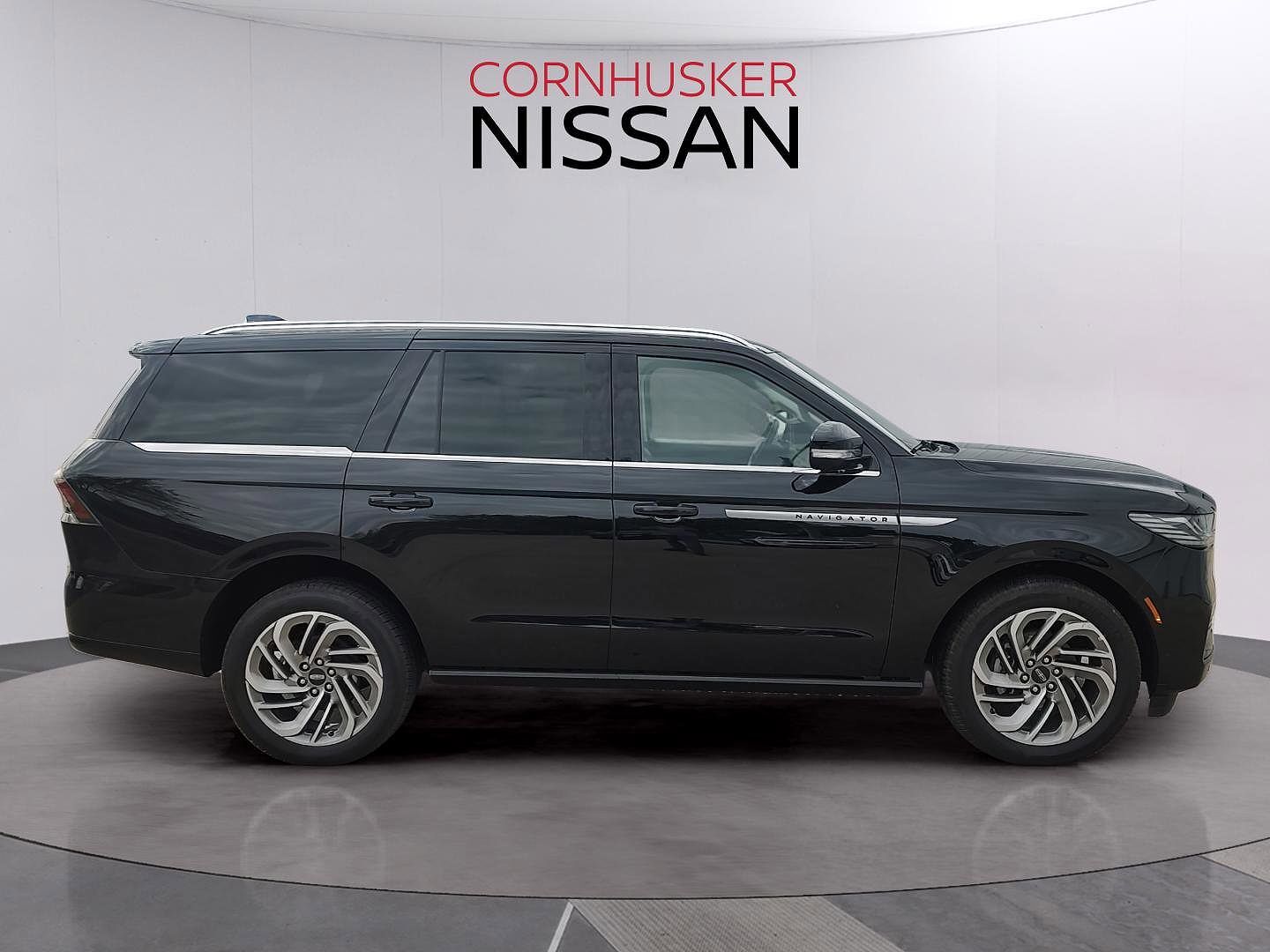 2025 LINCOLN Navigator