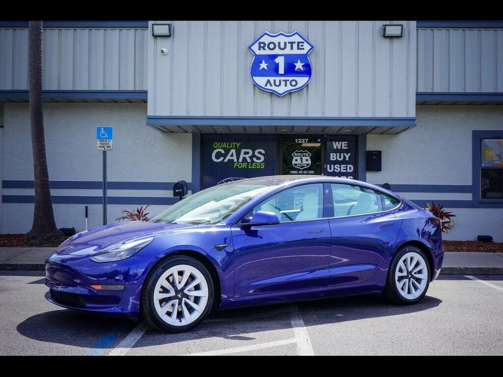 2022 TESLA Model 3