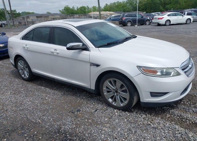 2011 FORD Taurus
