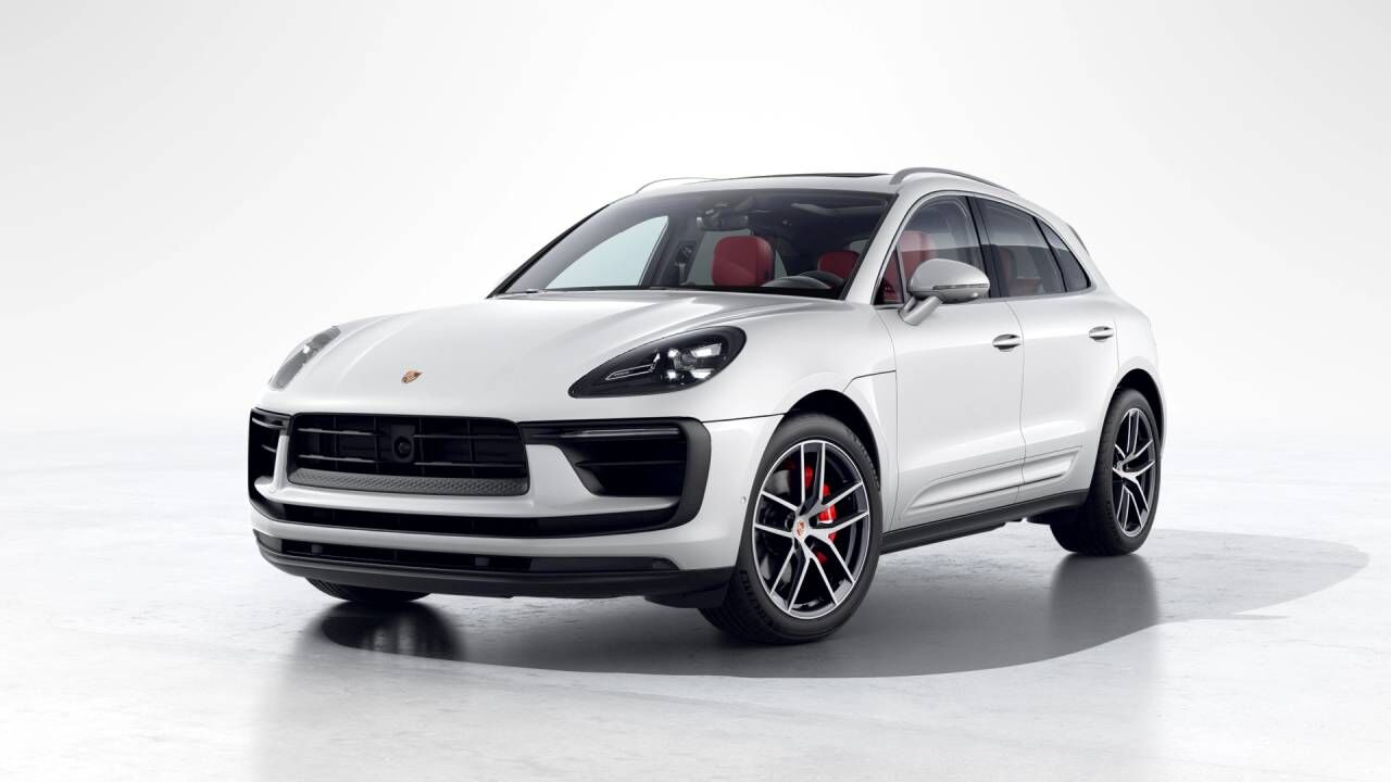 2026 PORSCHE Macan