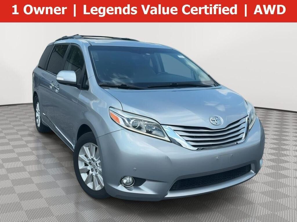2015 TOYOTA Sienna