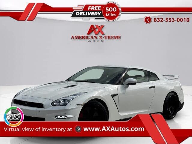 2024 NISSAN GT-R