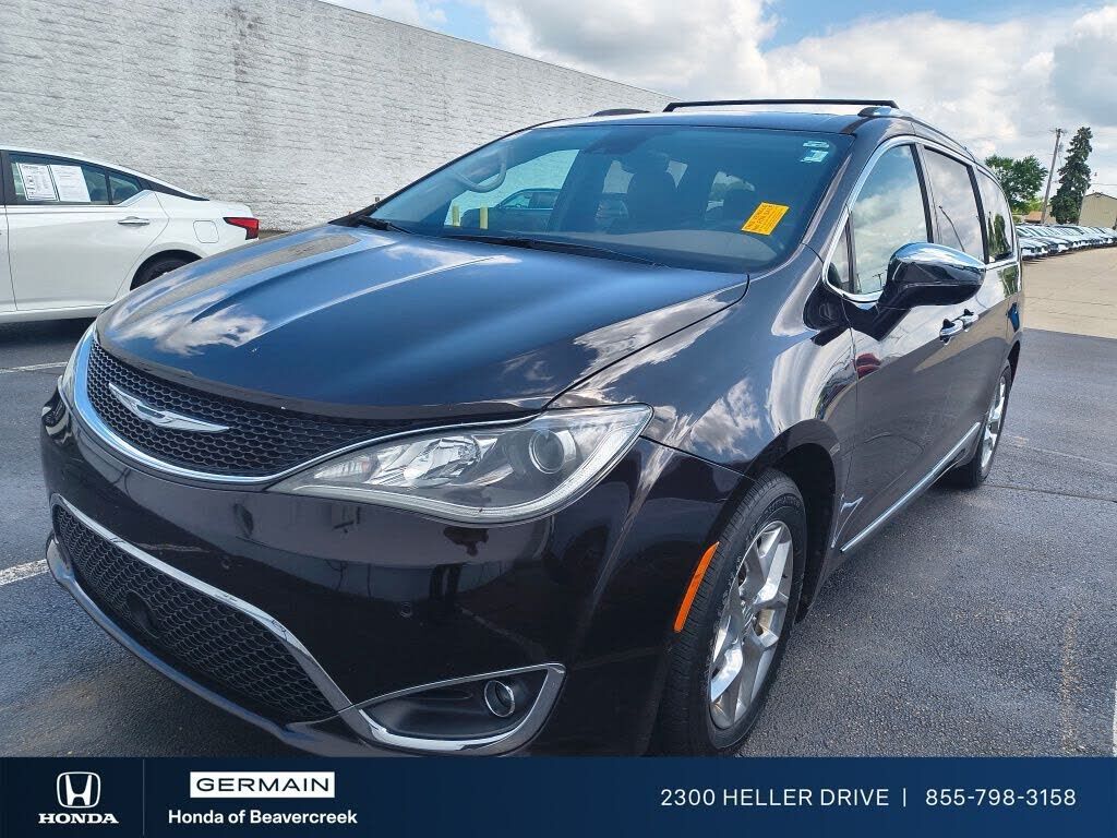 2017 CHRYSLER Pacifica