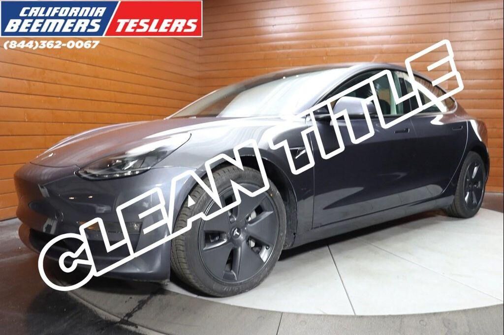 2023 TESLA Model 3