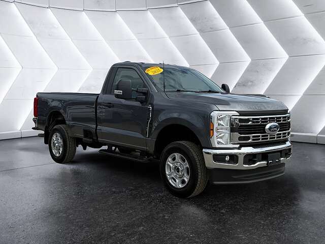 2025 FORD F-250