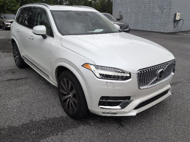 2022 VOLVO XC90