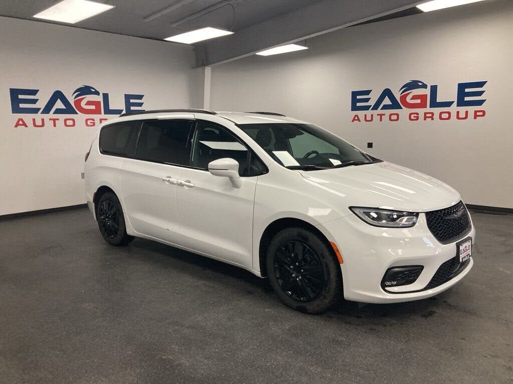 2021 CHRYSLER Pacifica