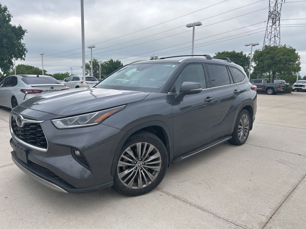 2020 TOYOTA Highlander