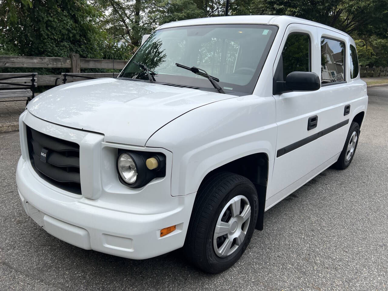 2014 AM GENERAL MV-1