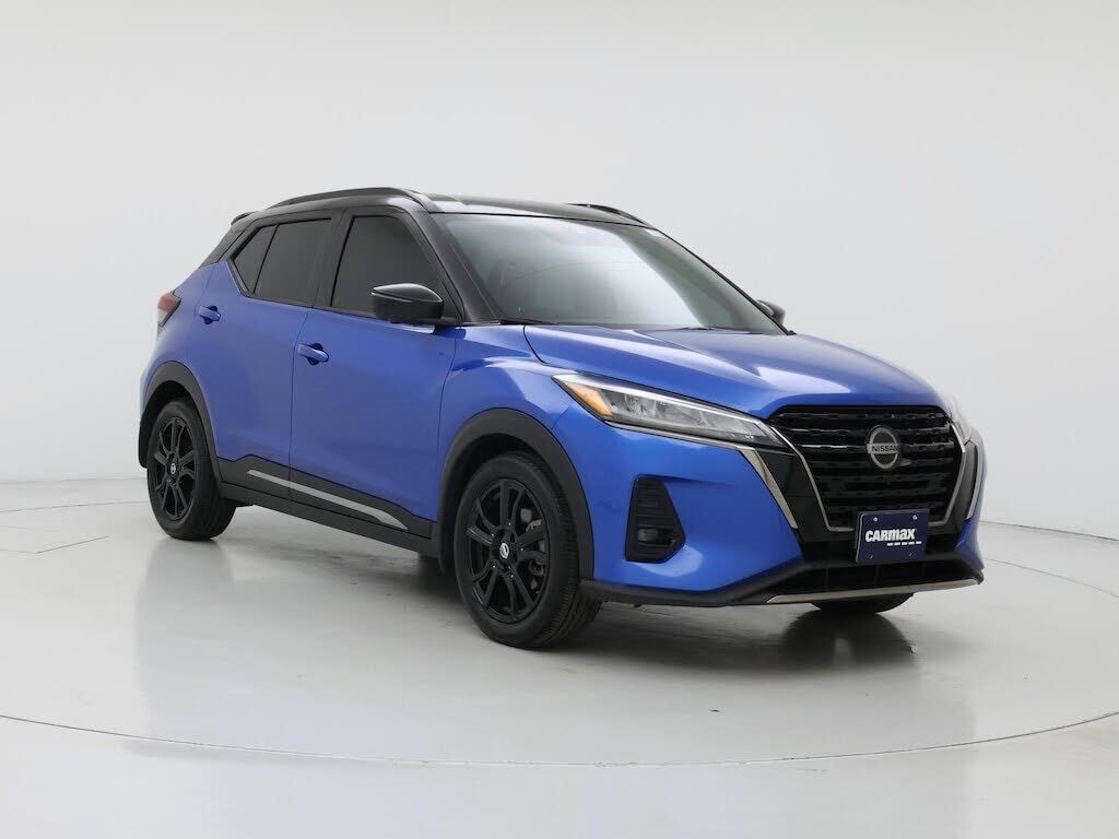 2021 NISSAN Kicks