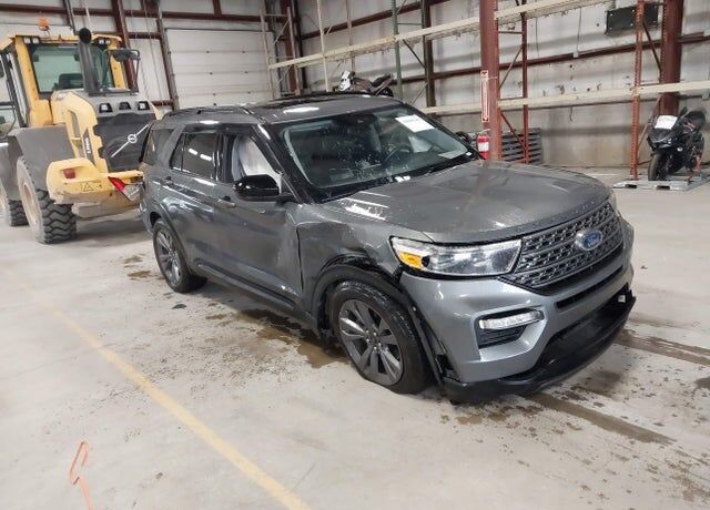2022 FORD Explorer