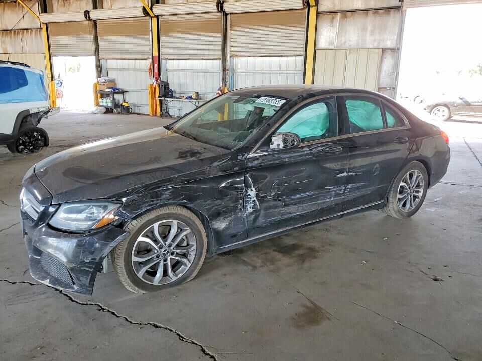 2017 MERCEDES-BENZ C-Class