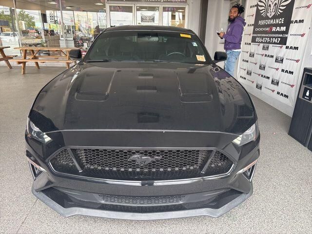 2019 FORD Mustang