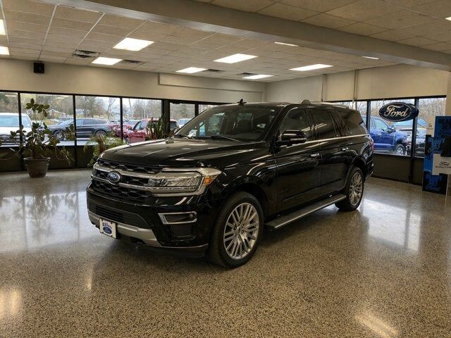 2023 FORD Expedition