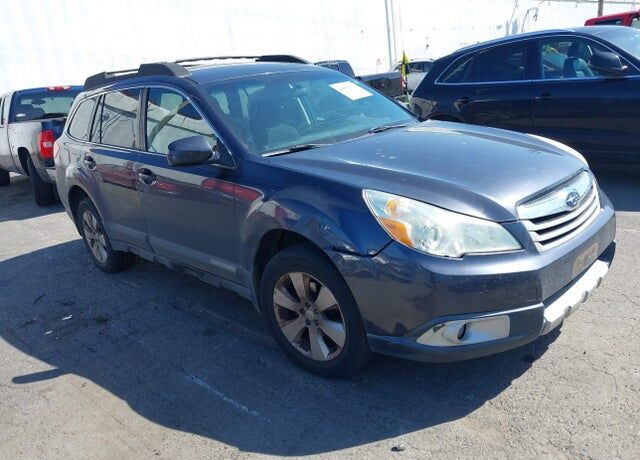 2011 SUBARU Outback