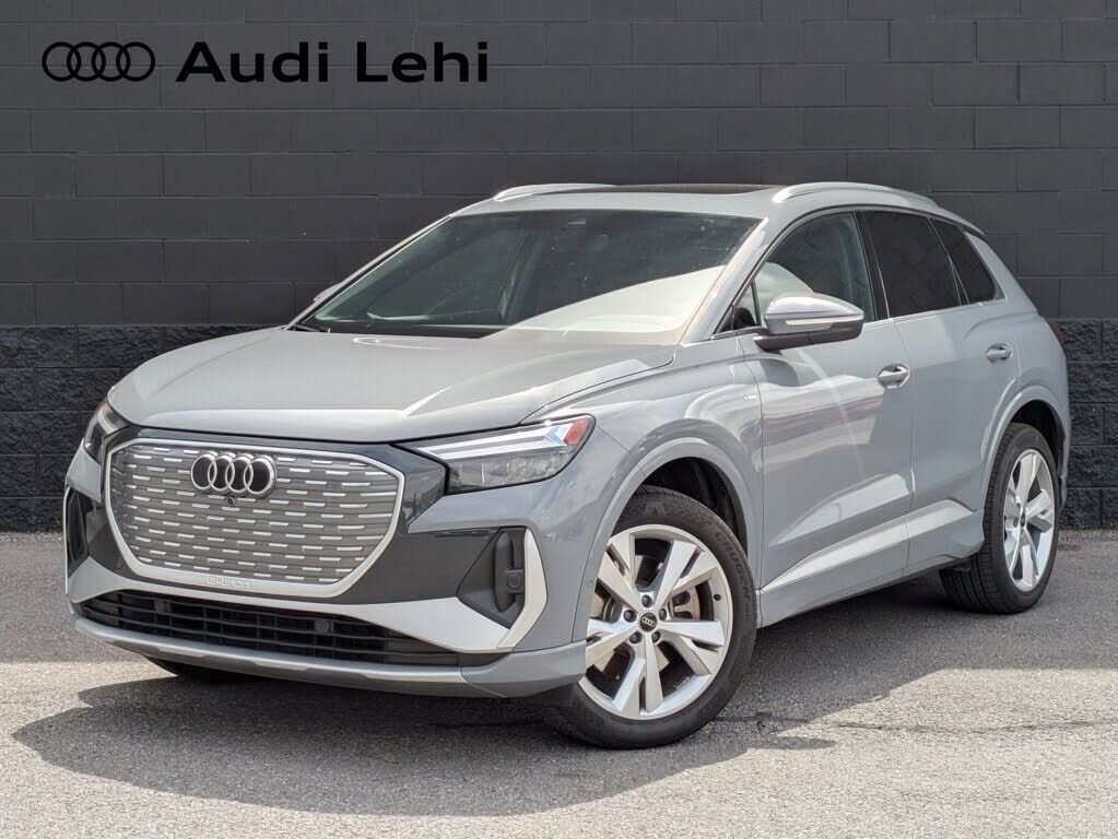 2023 AUDI Q4
