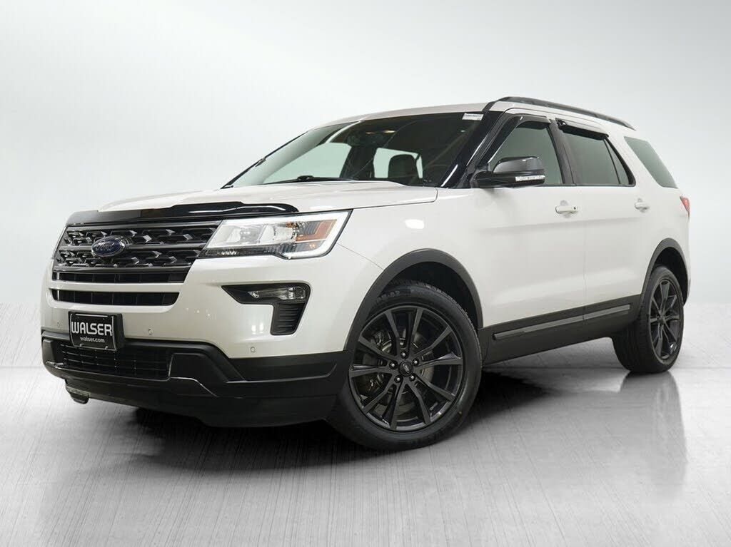 2018 FORD Explorer