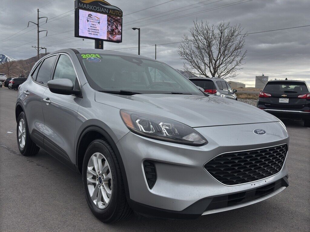 2021 FORD Escape