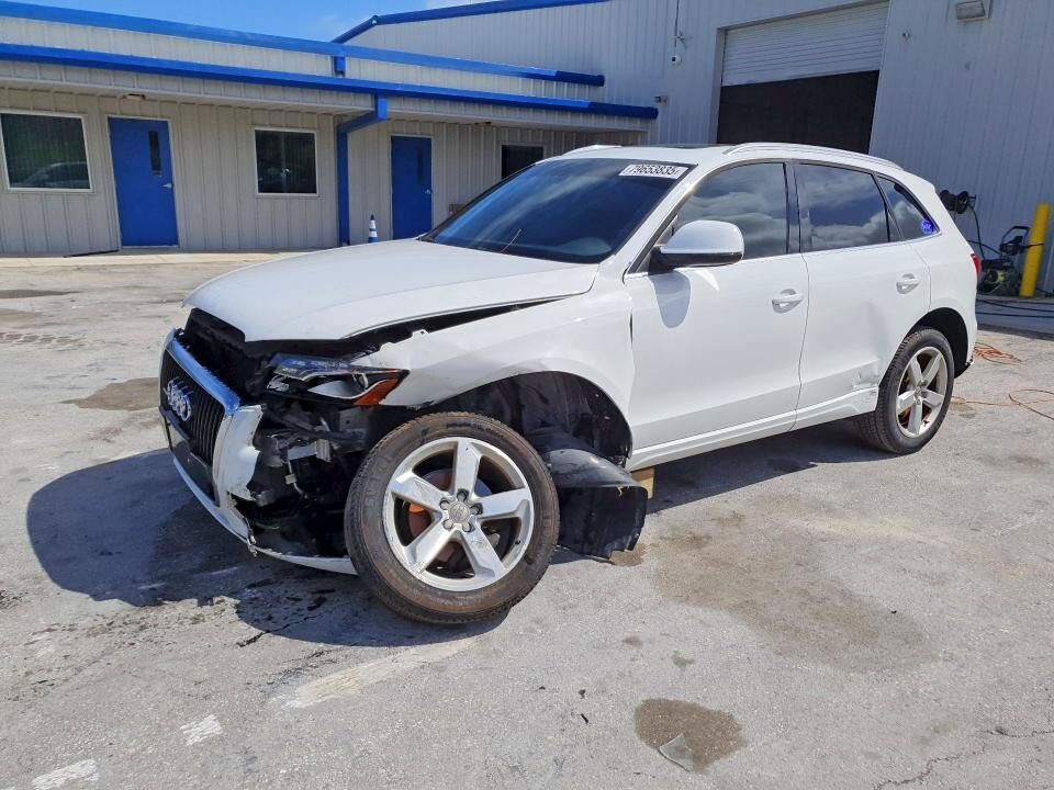 2010 AUDI Q5
