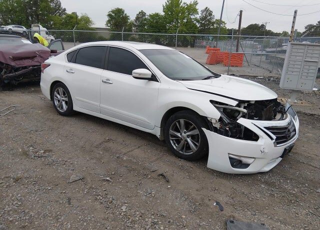 2015 NISSAN Altima