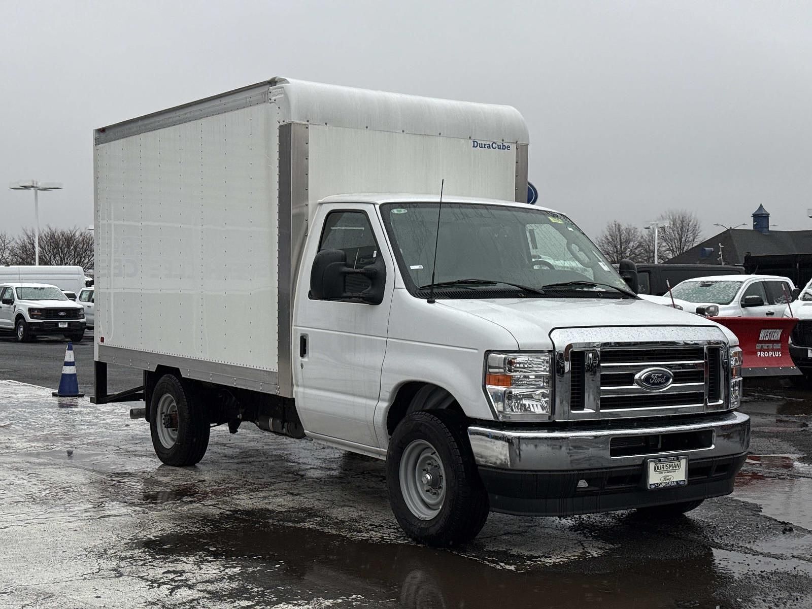 2025 FORD E-350