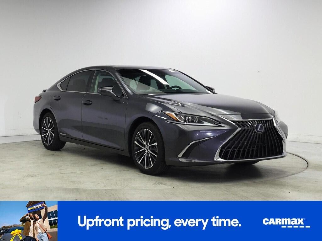 2022 LEXUS ES