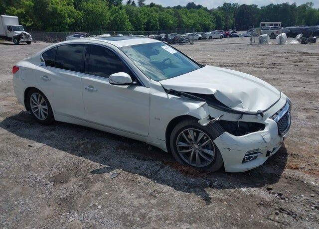 2016 INFINITI Q50