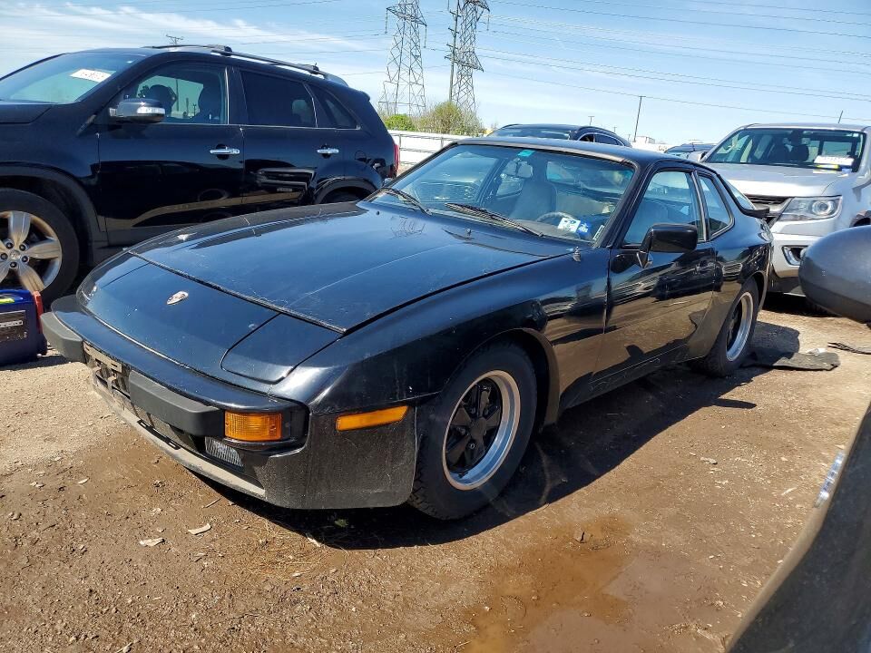 1984 PORSCHE 944