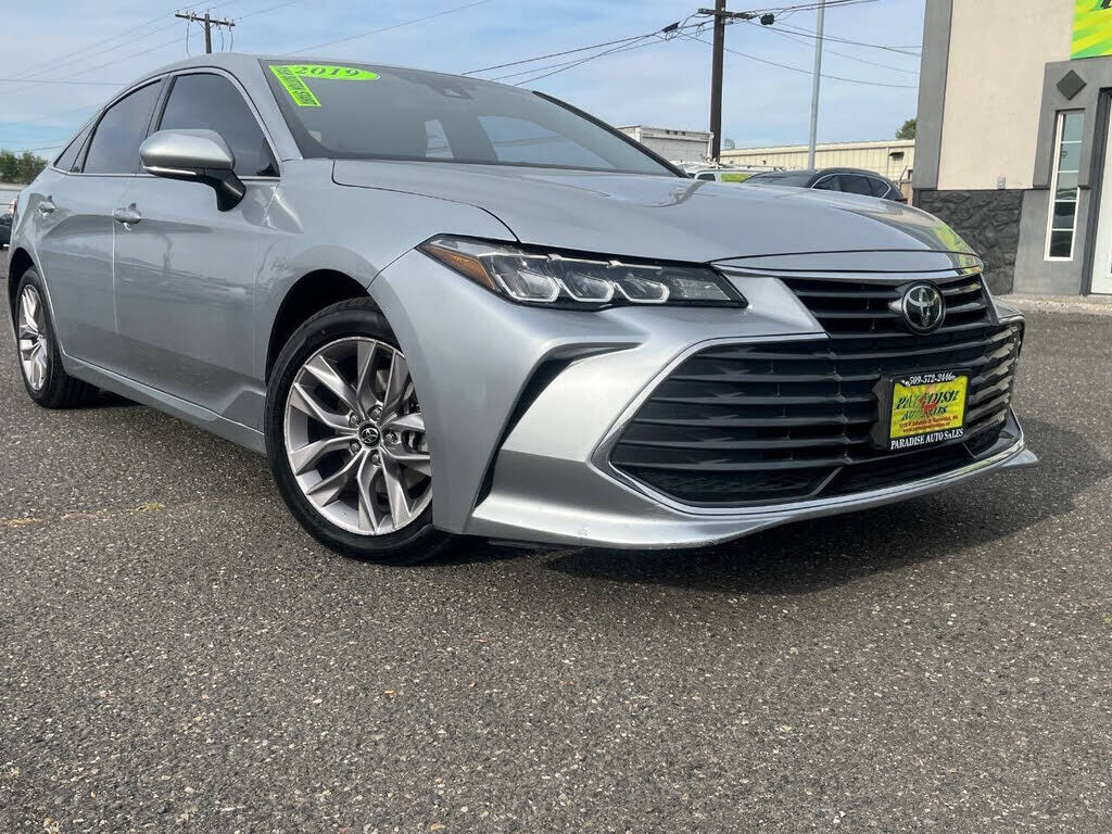 2019 TOYOTA Avalon