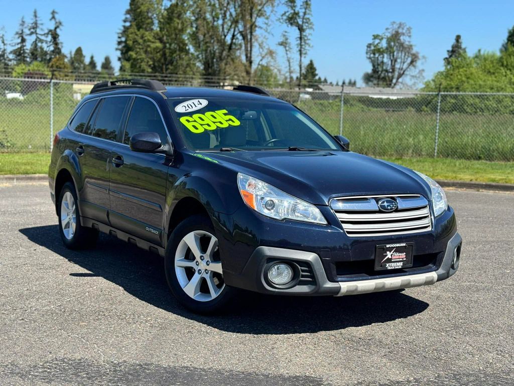 2014 SUBARU Outback