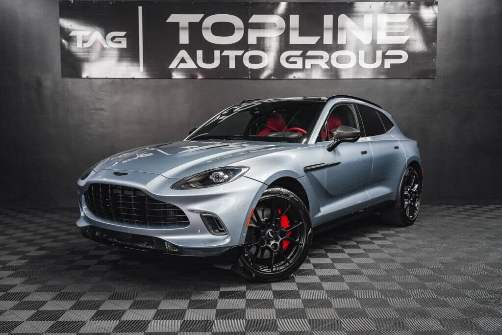 2021 ASTON MARTIN DBX