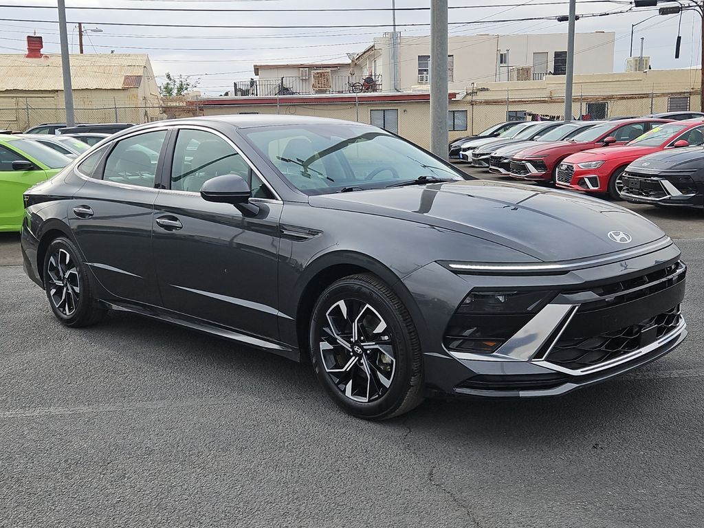 2025 HYUNDAI Sonata