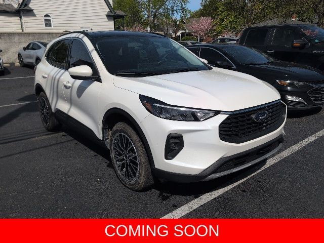 2025 FORD Escape