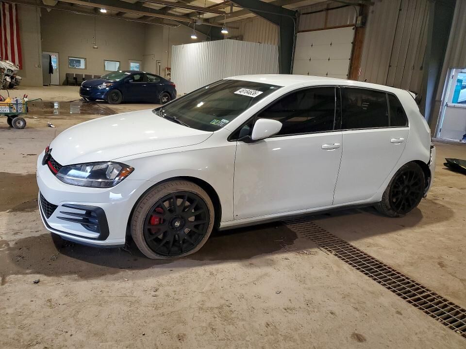 2019 VOLKSWAGEN Golf GTI