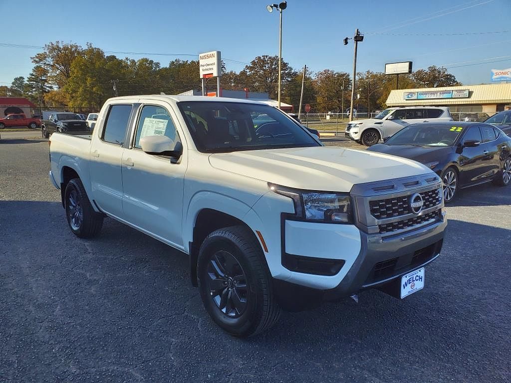 2025 NISSAN Frontier