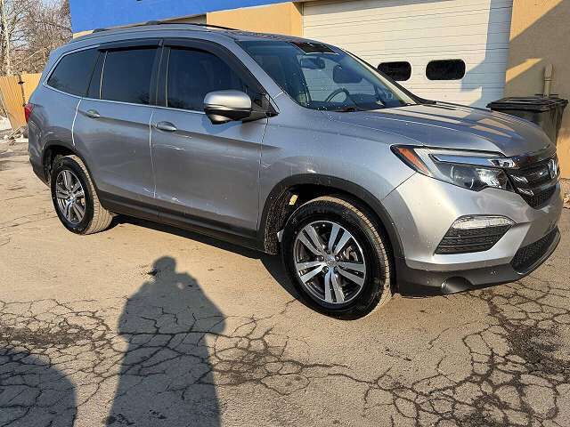 2017 HONDA Pilot