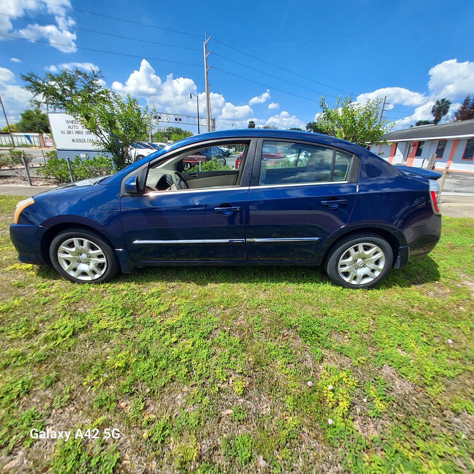 2012 NISSAN Sentra