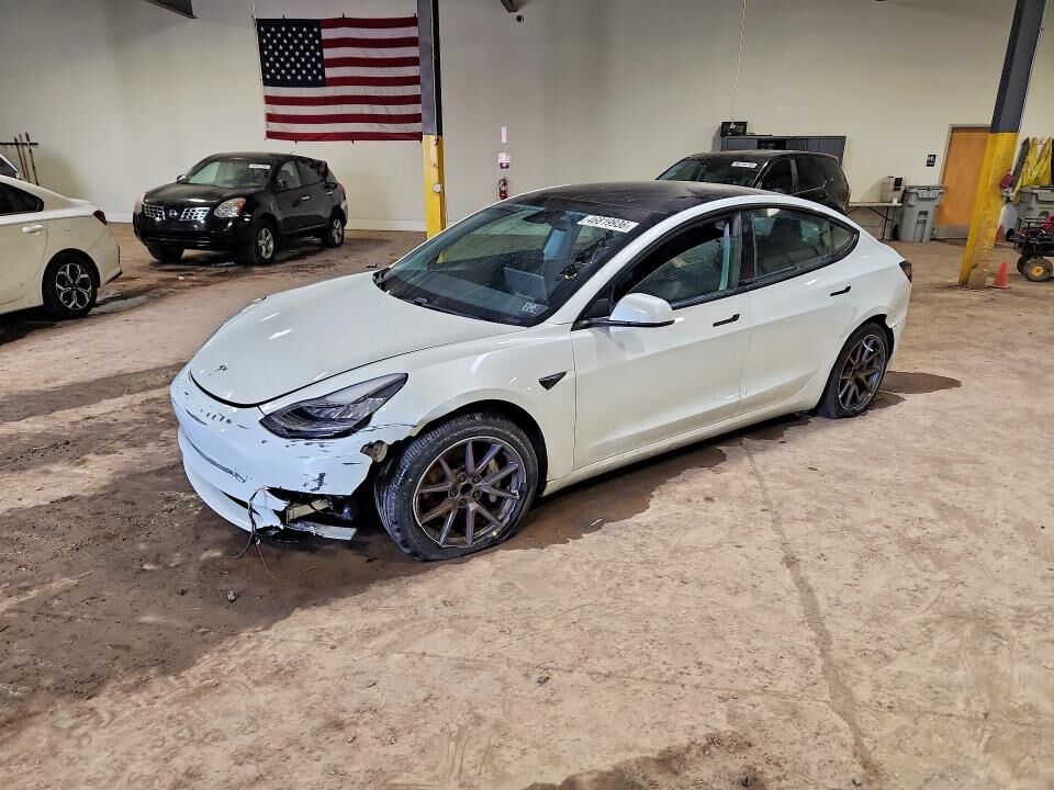 2021 TESLA Model 3