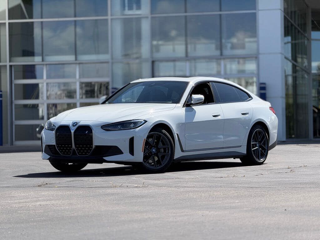 2023 BMW i4