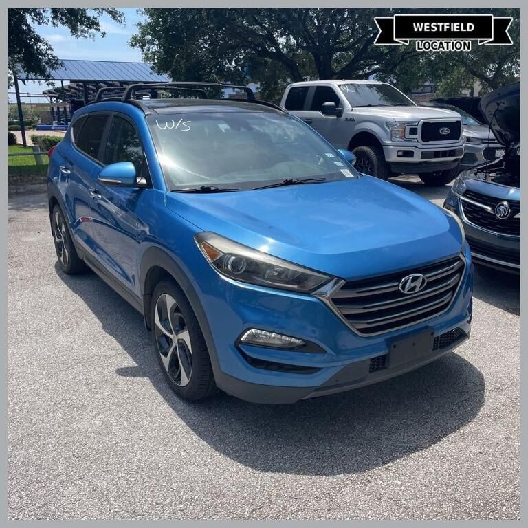 2016 HYUNDAI Tucson