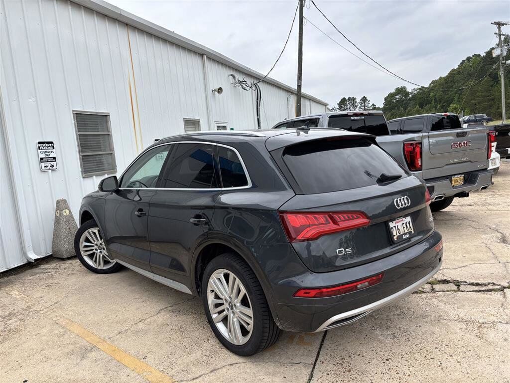 2018 AUDI Q5