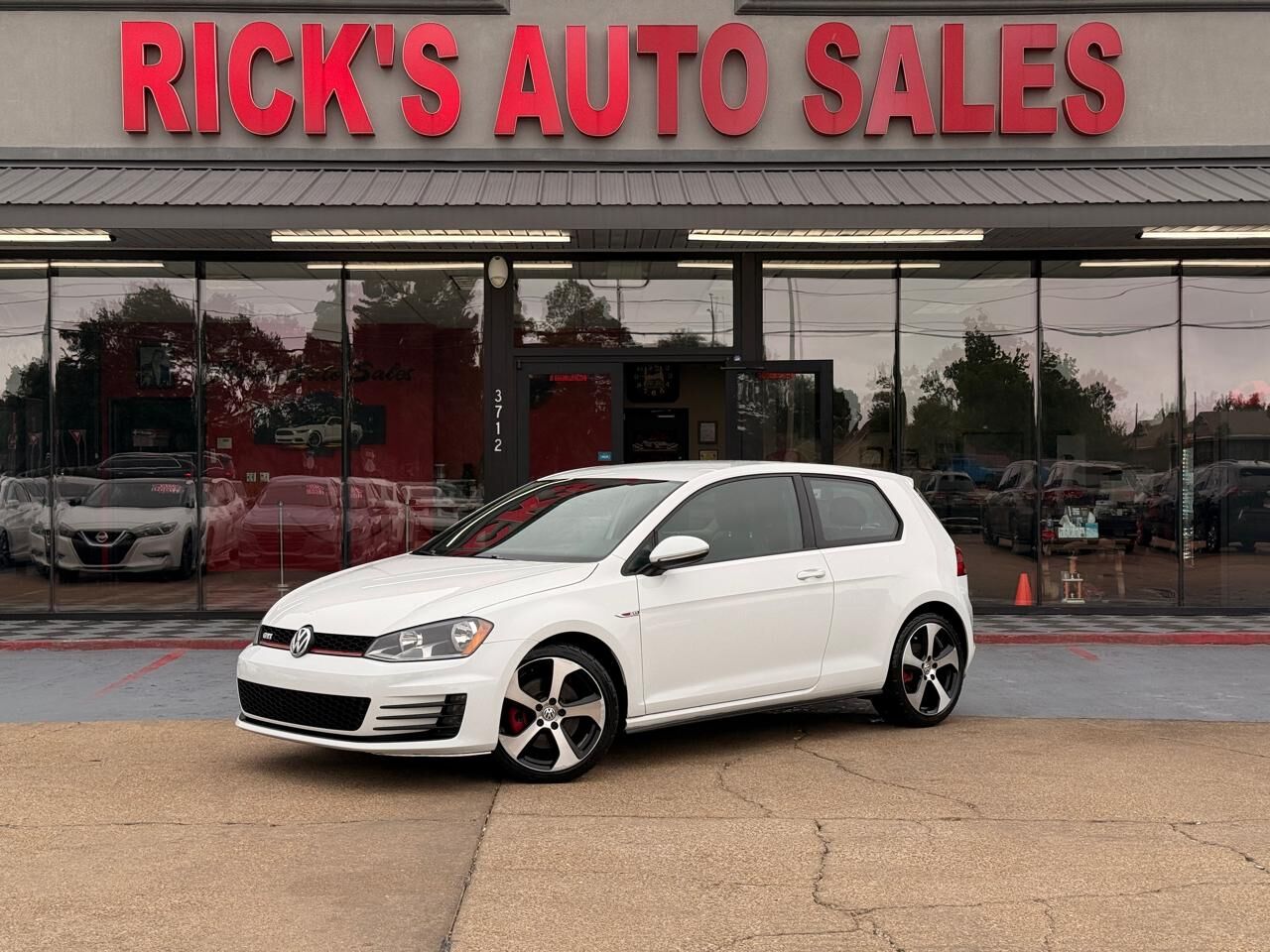 2016 VOLKSWAGEN Golf GTI