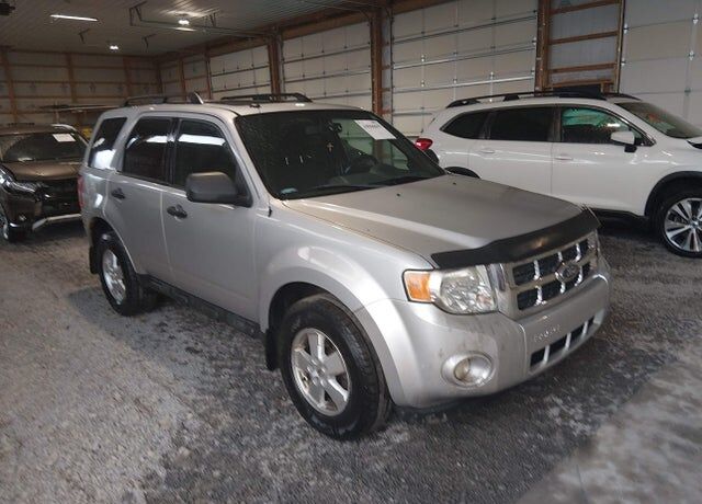 2011 FORD Escape