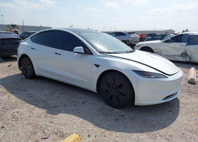 2024 TESLA Model 3