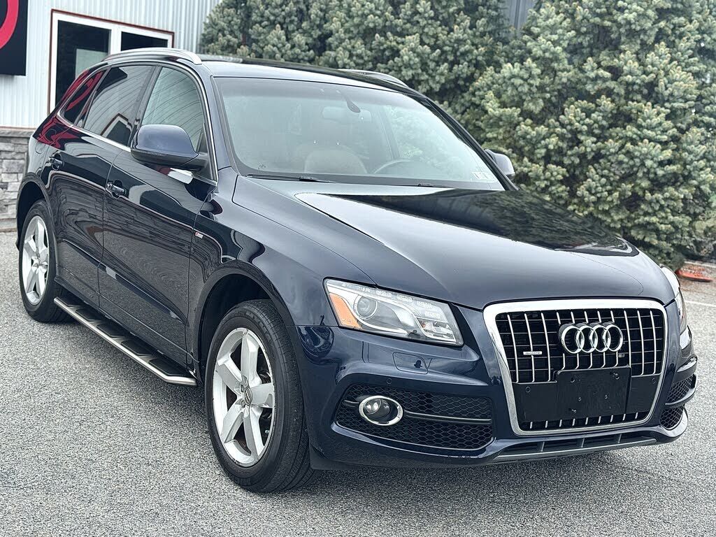 2011 AUDI Q5