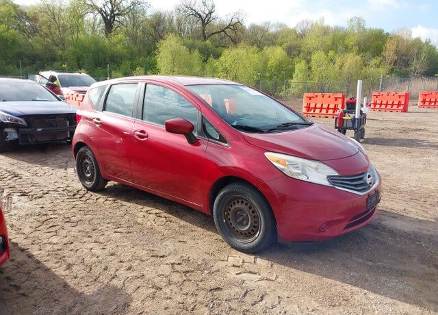 2015 NISSAN Versa