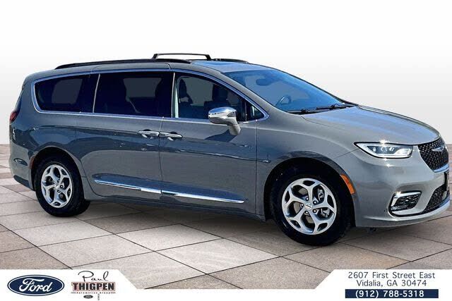 2022 CHRYSLER Pacifica