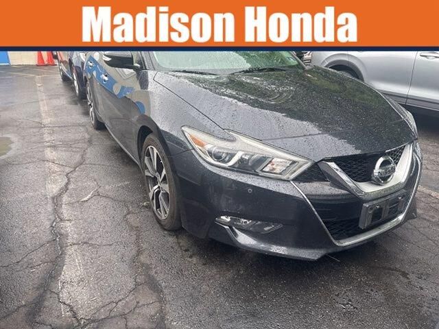2017 NISSAN Maxima