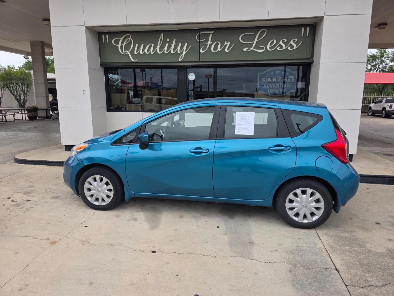 2016 NISSAN Versa