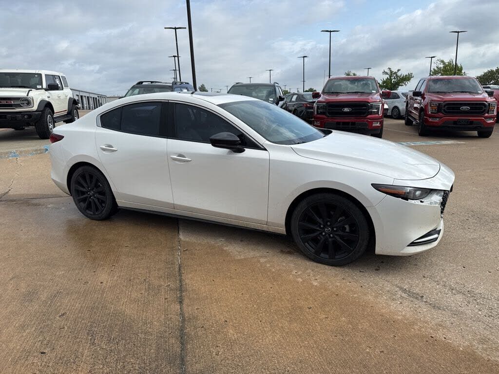 2022 MAZDA Mazda3